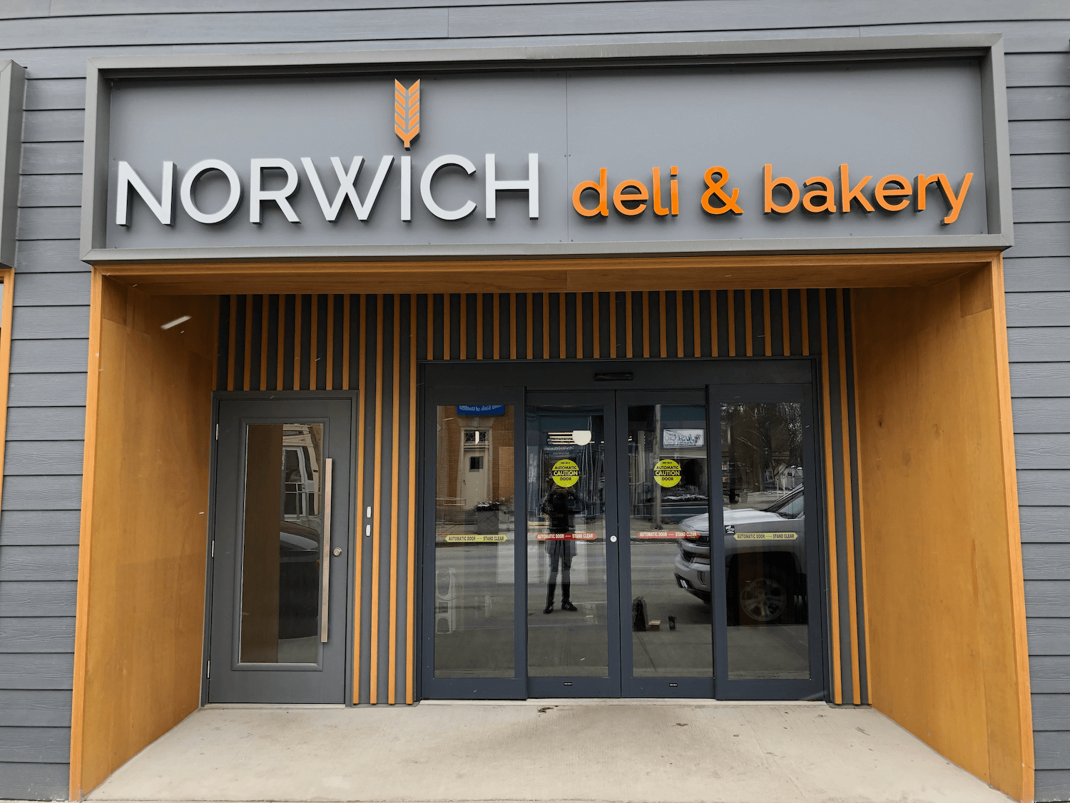 Norwich Deli & Bakery store front